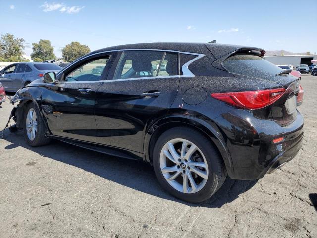 SJKCH5CP2JA057157 - 2018 INFINITI QX30 BASE BLACK photo 2