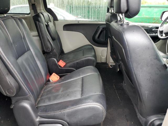 2C4RC1BG5GR255094 - 2016 CHRYSLER TOWN & COU TOURING GRAY photo 11