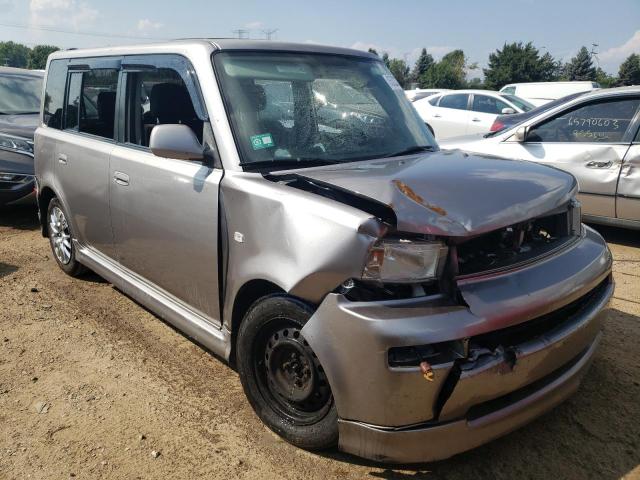 JTLKT324750170336 - 2005 TOYOTA SCION XB GRAY photo 4