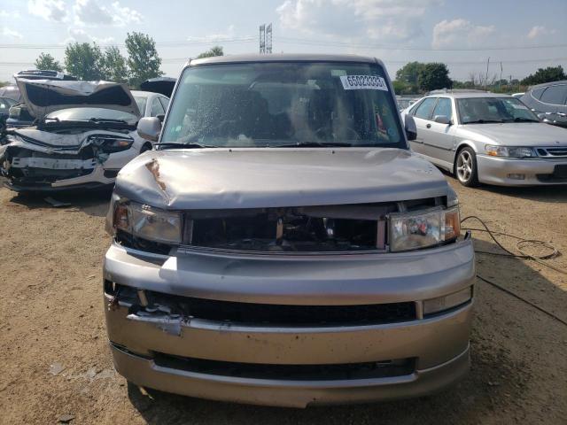 JTLKT324750170336 - 2005 TOYOTA SCION XB GRAY photo 5