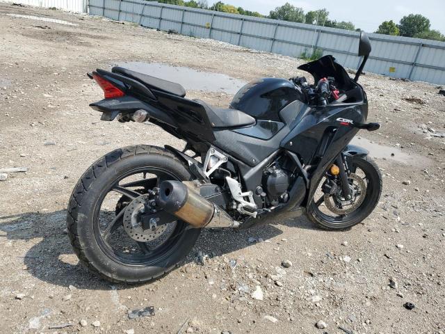 MLHNC5151G5200142 - 2016 HONDA CBR300 RA BLACK photo 4