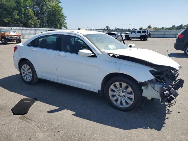 1C3CCBAB4EN208865 - 2014 CHRYSLER 200 LX WHITE photo 4