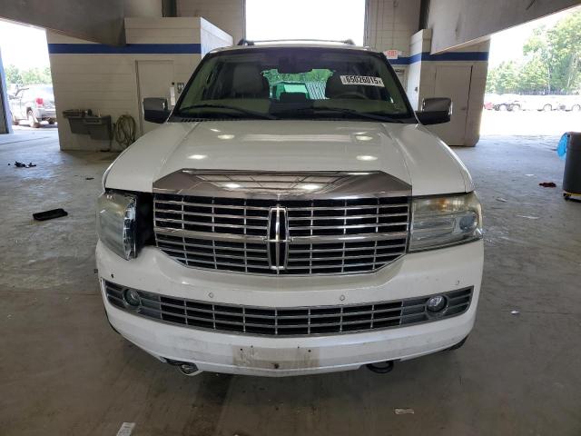 5LMJJ2J50AEJ00250 - 2010 LINCOLN NAVIGATOR WHITE photo 5