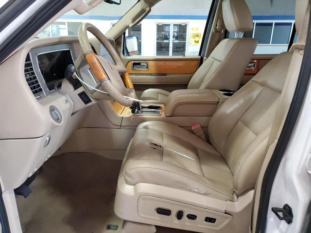 5LMJJ2J50AEJ00250 - 2010 LINCOLN NAVIGATOR WHITE photo 7