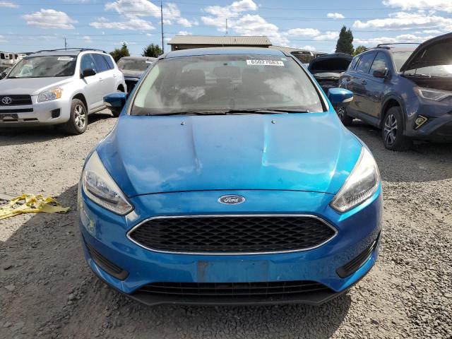 1FADP3F29FL288217 - 2015 FORD FOCUS SE BLUE photo 5