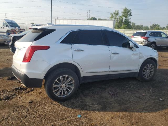 1GYKNDRS1JZ195488 - 2018 CADILLAC XT5 LUXURY WHITE photo 3