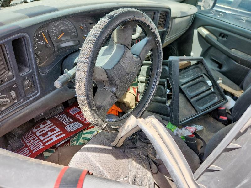 1GCHC24U54E203476 - 2004 CHEVROLET SILVERADO C2500 HEAVY DUTY WHITE photo 8