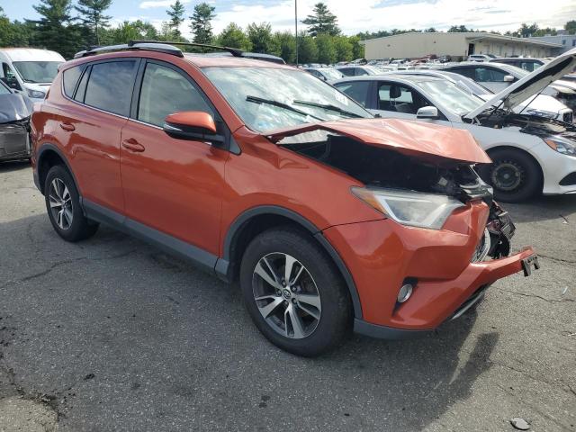 JTMRFREV4GJ074329 - 2016 TOYOTA RAV4 XLE ORANGE photo 4