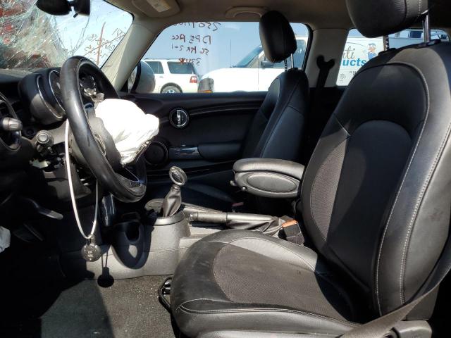 WMWXP5C54J2G63348 - 2018 MINI COOPER RED photo 7