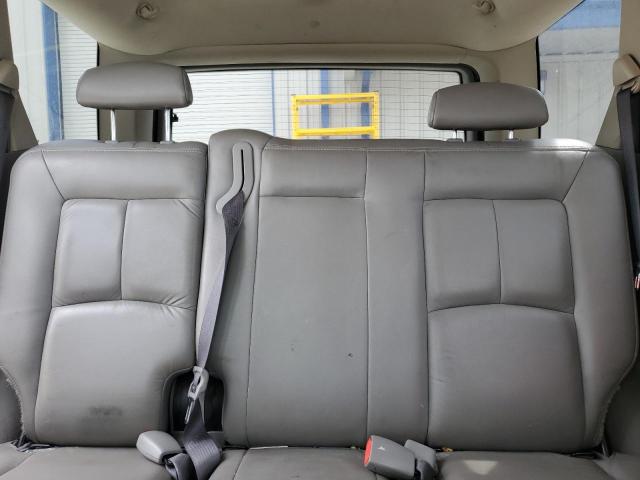 5GZCZ63474S810920 - 2004 SATURN VUE SILVER photo 10