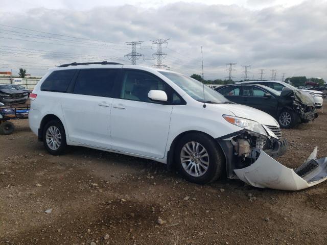 5TDYK3DC0CS270477 - 2012 TOYOTA SIENNA XLE თეთრი ფოტო 4