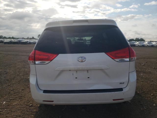 5TDYK3DC0CS270477 - 2012 TOYOTA SIENNA XLE თეთრი ფოტო 6