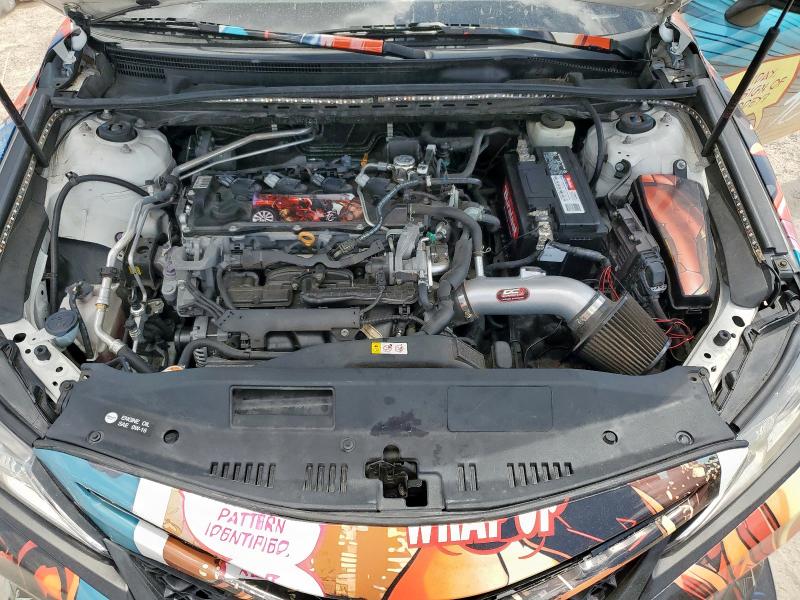 4T1B11HK9JU649657 - 2018 TOYOTA CAMRY L TWO TONE photo 11