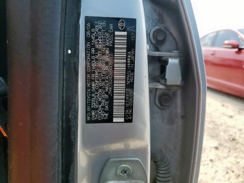 JTKKT624265005112 - 2006 TOYOTA SCION XA SILVER photo 13