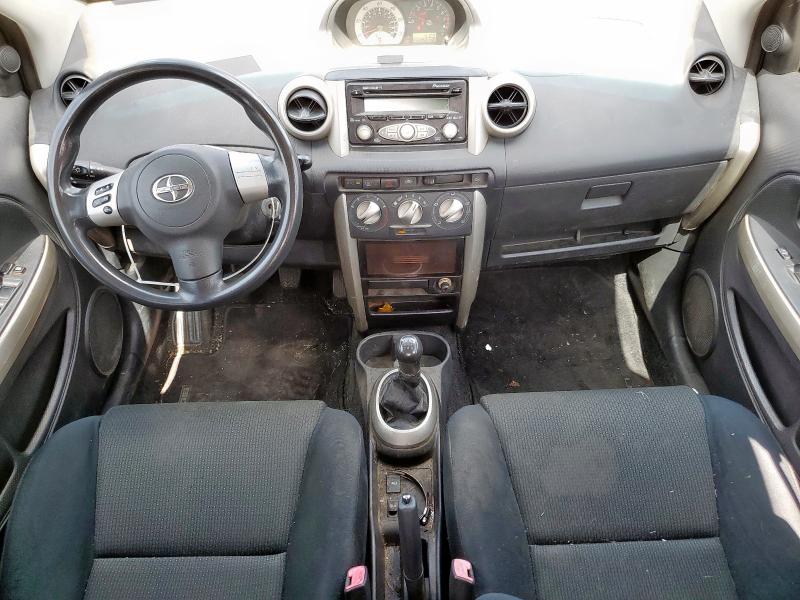 JTKKT624265005112 - 2006 TOYOTA SCION XA SILVER photo 8