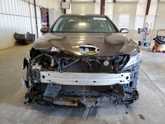 JTNB11HK1J3003888 - 2018 TOYOTA CAMRY L BROWN photo 5