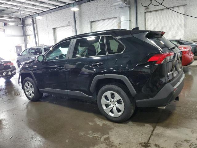 2T3G1RFV5KC004113 - 2019 TOYOTA RAV4 LE Чорний фото 2