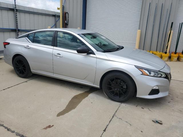 1N4BL4CV2KC167594 - 2019 NISSAN ALTIMA SR SILVER photo 4