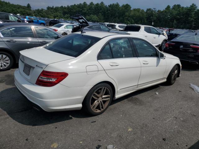 WDDGF8AB7EA931775 - 2014 MERCEDES-BENZ C 300 4MATIC WHITE photo 3