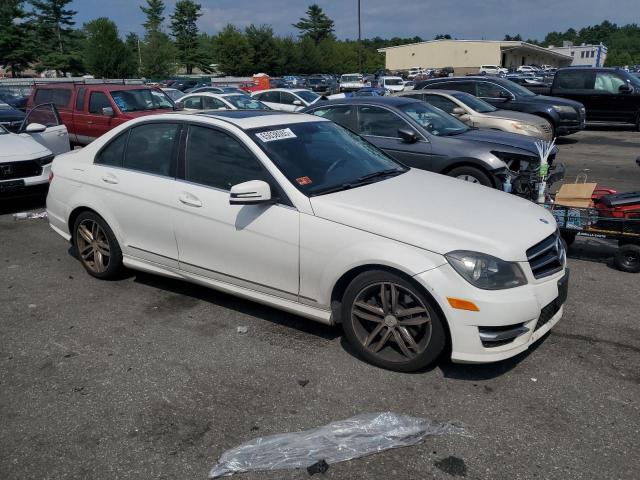 WDDGF8AB7EA931775 - 2014 MERCEDES-BENZ C 300 4MATIC WHITE photo 4