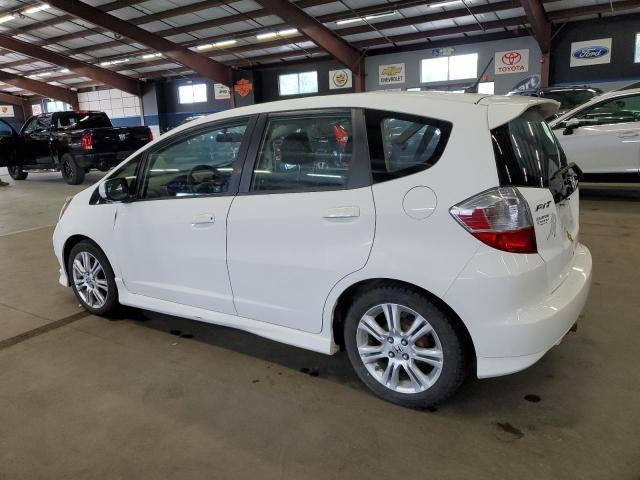 JHMGE8H58DC077703 - 2013 HONDA FIT SPORT WHITE photo 2