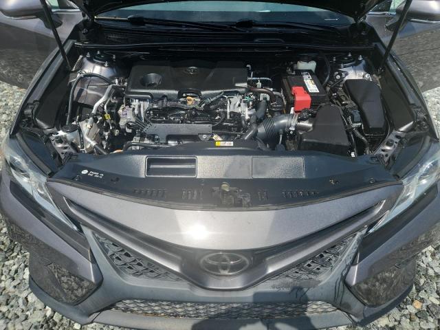 4T1B11HK6JU132767 - 2018 TOYOTA CAMRY L 灰色 照片 11