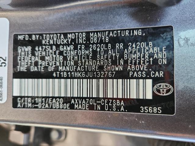 4T1B11HK6JU132767 - 2018 TOYOTA CAMRY L 灰色 照片 12