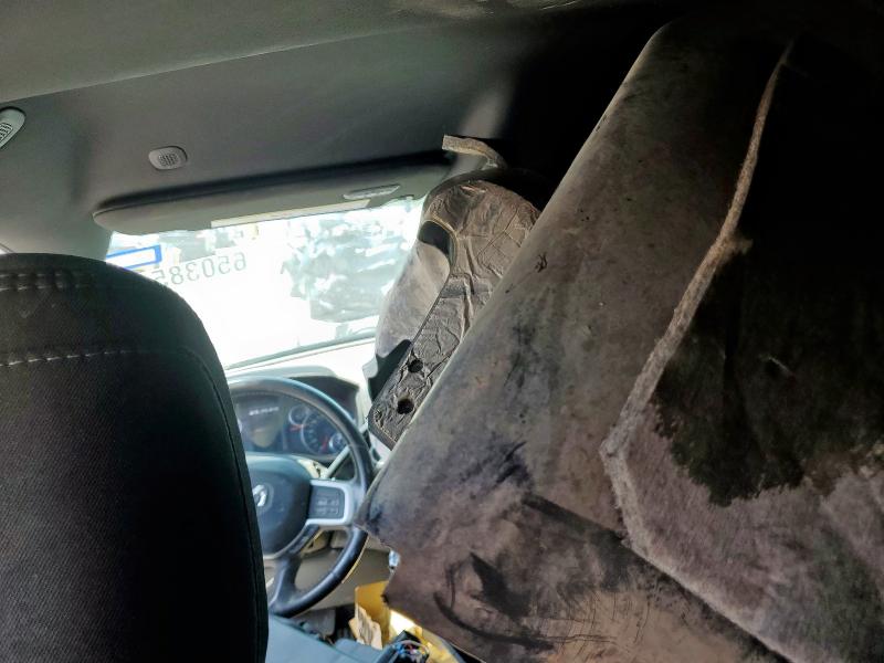 3C6UR5DL6NG201758 - 2022 RAM 2500 BIG HORN/LONE STAR WHITE photo 8