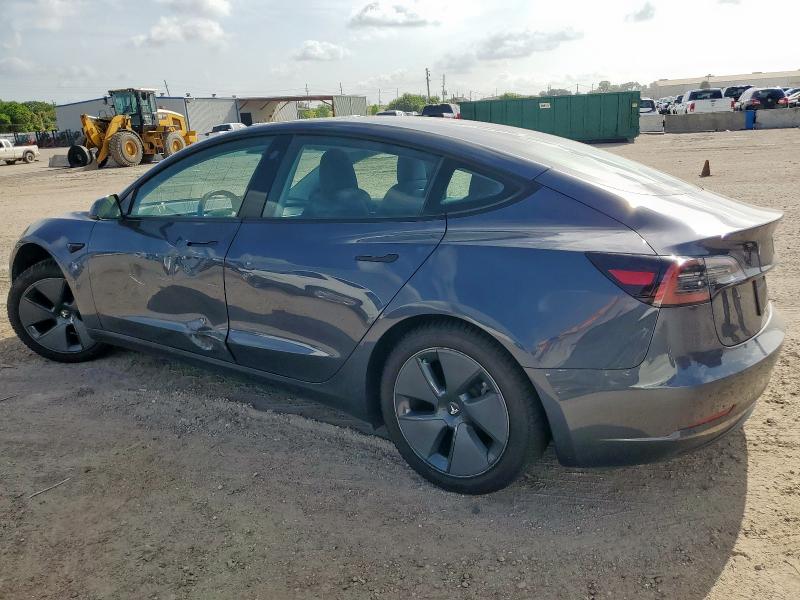 5YJ3E1EA7PF613721 - 2023 TESLA MODEL 3 CHARCOAL photo 2