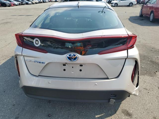 JTDKARFP2J3095918 - 2018 TOYOTA PRIUS PRIM 银色 照片 6