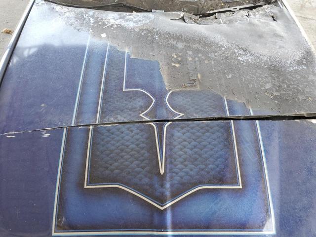 1LNHM81W71Y712710 - 2001 LINCOLN TOWN CAR EXECUTIVE Blau Foto 11