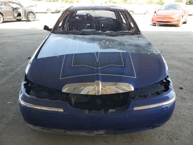 1LNHM81W71Y712710 - 2001 LINCOLN TOWN CAR EXECUTIVE Blau Foto 5