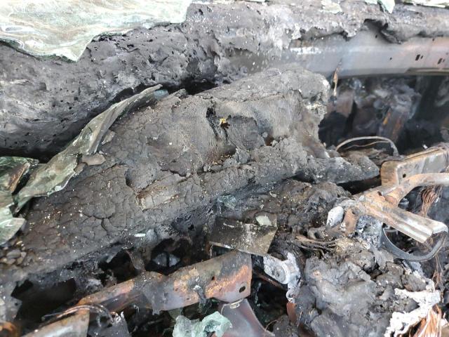 1LNHM81W71Y712710 - 2001 LINCOLN TOWN CAR EXECUTIVE Blau Foto 9