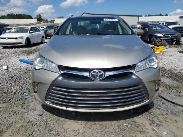 4T1BF1FKXGU144515 - 2016 TOYOTA CAMRY LE 金色 照片 5