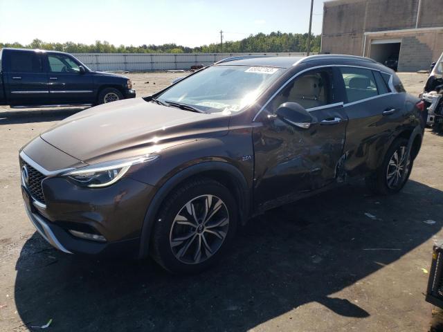 SJKCH5CR3HA019125 - 2017 INFINITI QX30 BASE 棕色 照片 1