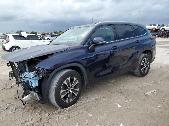 5TDGZRAH2NS102952 - 2022 TOYOTA HIGHLANDER XLE BLUE photo 1