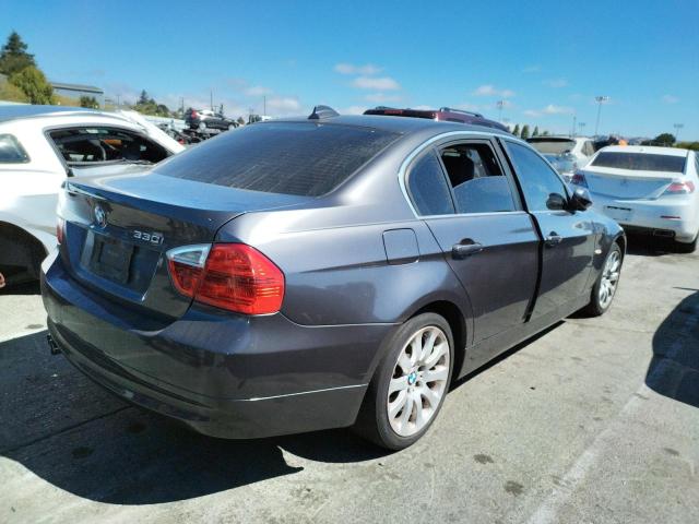 WBAVB33586KS37077 - 2006 BMW 330 I GRAY photo 3