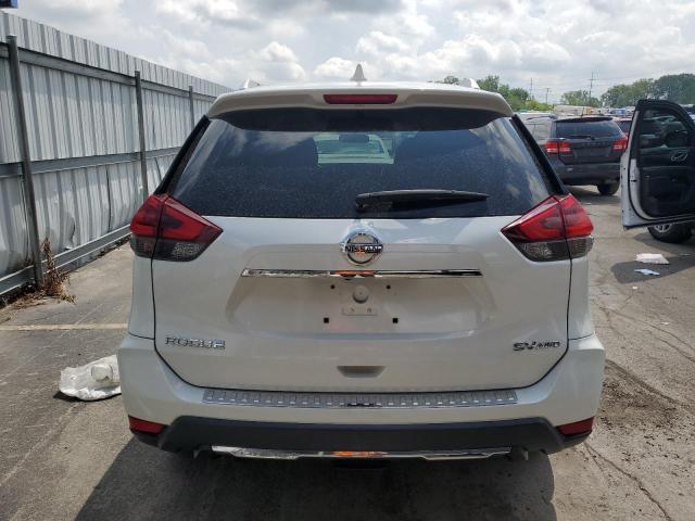 KNMAT2MV6JP554875 - 2018 NISSAN ROGUE S WHITE photo 6