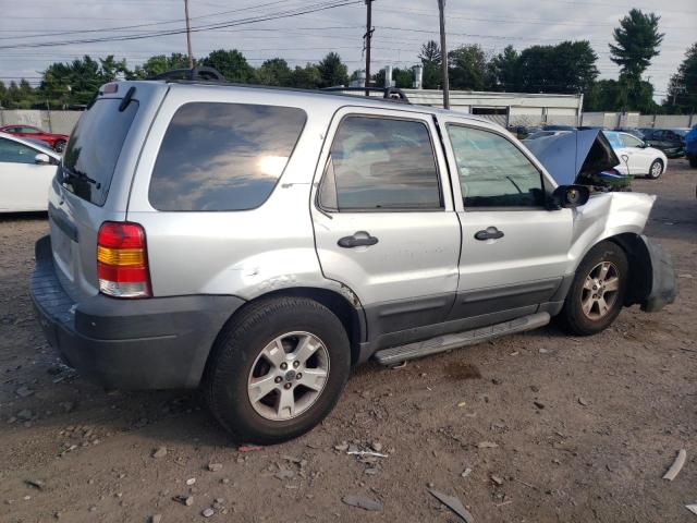 1FMYU03ZX6KA37616 - 2006 FORD ESCAPE XLT SILVER photo 3