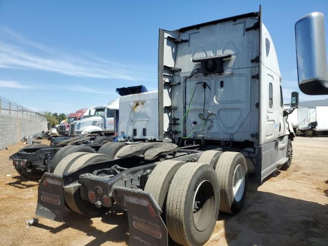 1FUJGLDR9JLJJ7224 - 2018 FREIGHTLINER CASCADIA 1 白色 照片 4