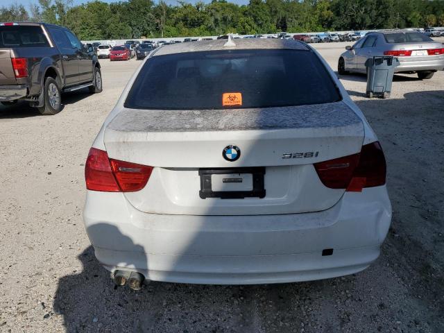 WBAPH57599NM32363 - 2009 BMW 328 I SULEV WHITE photo 6