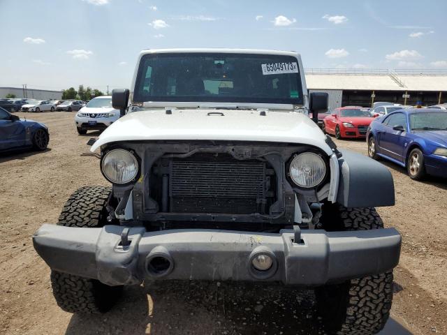 1C4BJWFG1DL523657 - 2013 JEEP WRANGLER RUBICON WHITE photo 5