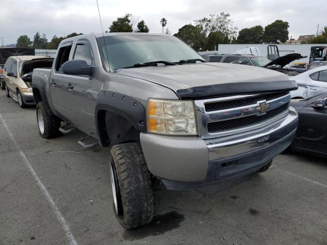 2GCEK13CX71556729 - 2007 CHEVROLET SILVERADO K1500 CREW CAB GRAY photo 4