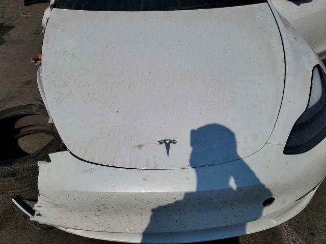 7SAYGDEE1RF126959 - 2024 TESLA MODEL Y 白色 照片 11
