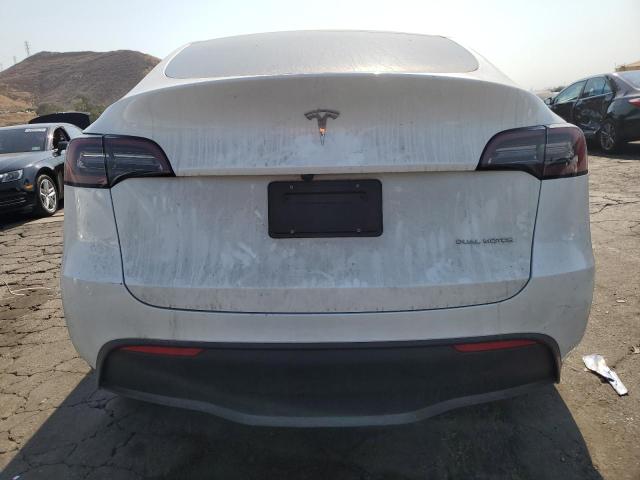 7SAYGDEE1RF126959 - 2024 TESLA MODEL Y 白色 照片 6