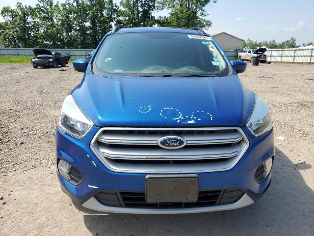 1FMCU9GD8JUC25299 - 2018 FORD ESCAPE SE Blau Foto 5