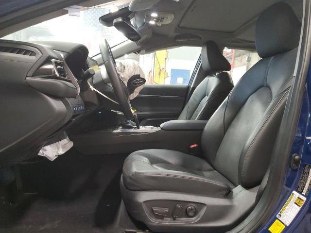 4T1F31AK1RU075587 - 2024 TOYOTA CAMRY XLE BLUE photo 7