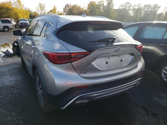 SJKCH5CR3HA018735 - 2017 INFINITI QX30 BASE SILVER photo 3