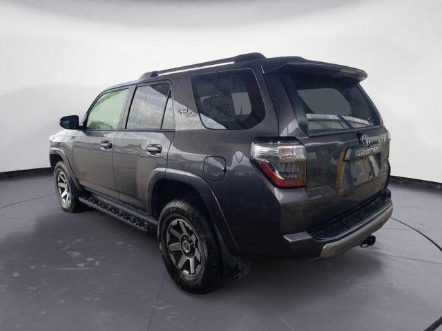 JTERU5JR0P6113794 - 2023 TOYOTA 4RUNNER SE GRAY photo 2