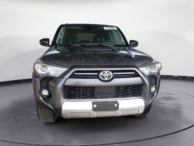 JTERU5JR0P6113794 - 2023 TOYOTA 4RUNNER SE GRAY photo 5